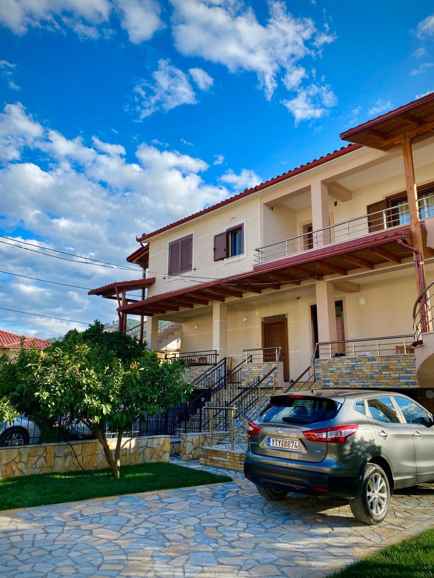 Villa Berat Exterior photo